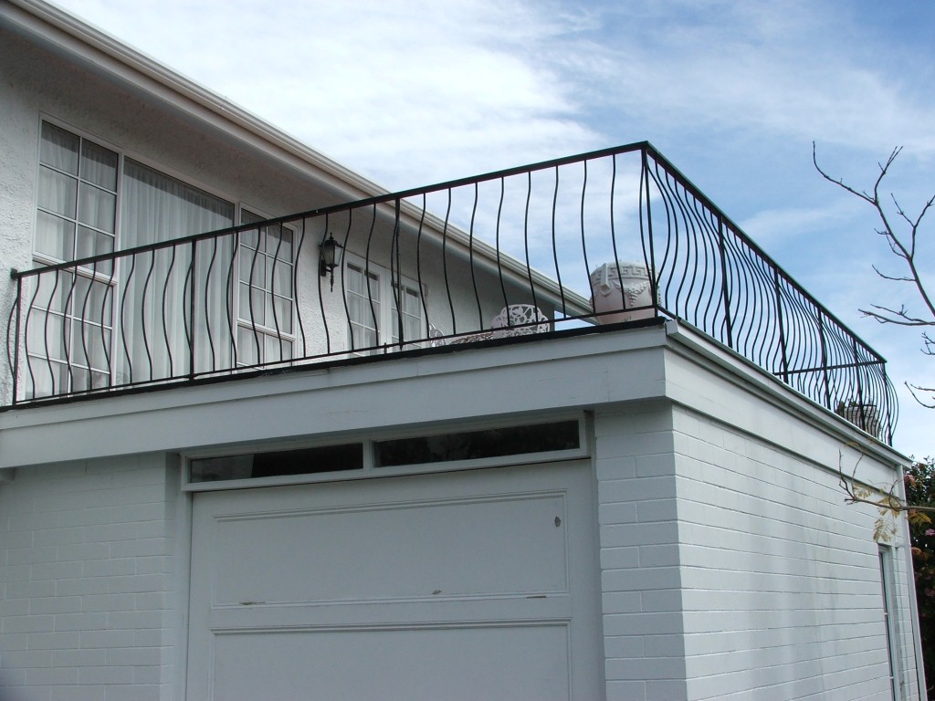 Reco Wrought Iron balustrades, spiral stairs and balcony railings1024 x 768